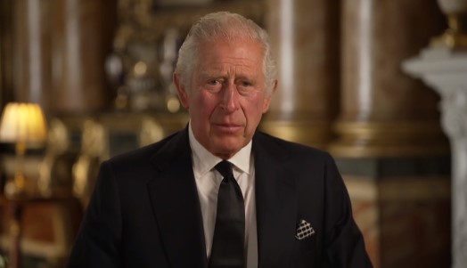 El platillo que Carlos III prohíbe en sus castillos (y la aplaudida razón)